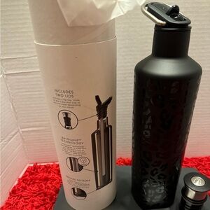 Brumate rehydration bottle 25 oz
Brand new in box